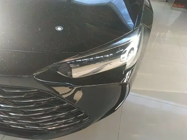 Buick Regal — Фото автомобиля 23