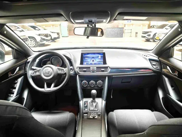 Mazda CX-4 — Фото автомобиля 7