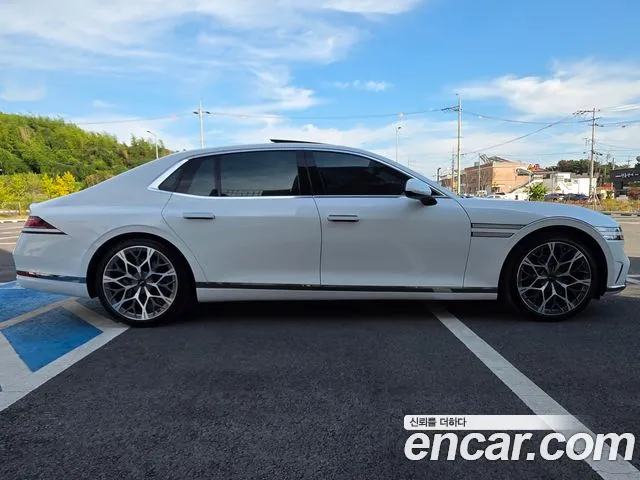 Genesis G90 RS4 — Фото автомобиля 11