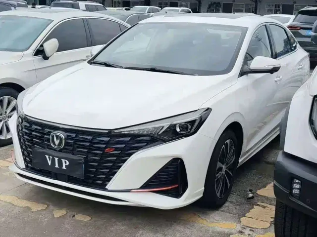 Changan Eado — Фото автомобиля 2