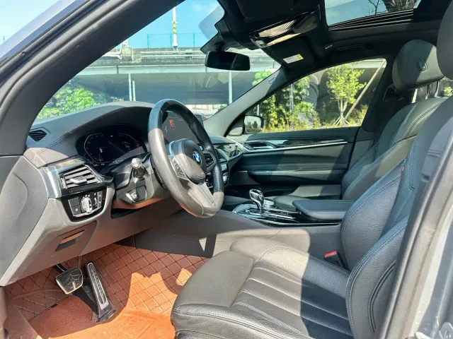 BMW 6 Series Gran Turismo — Фото автомобиля 11