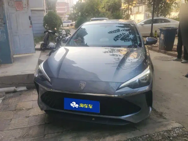Roewe i5 — Фото автомобиля 2