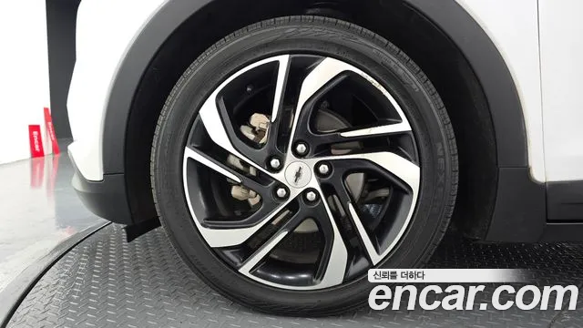 Chevrolet Bolt EV — Фото автомобиля 5