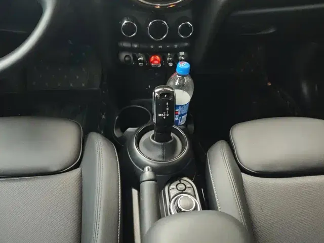 MINI Hatch — Фото автомобиля 16