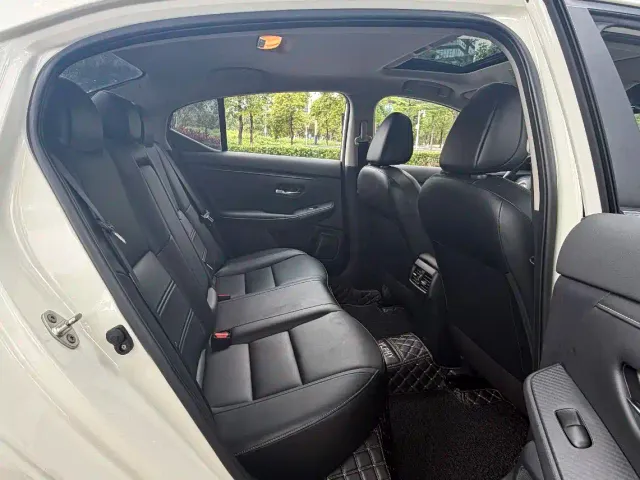 Nissan Sylphy — Фото автомобиля 13