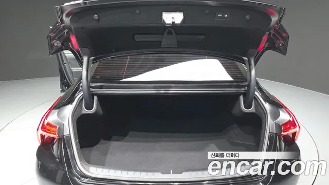 Kia K8 2.5 Бензин 2WD — Фото автомобиля 20