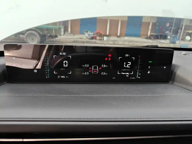 Changan Lamore — Фото автомобиля 3