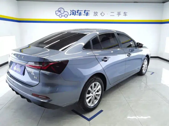 Roewe i5 — Фото автомобиля 3