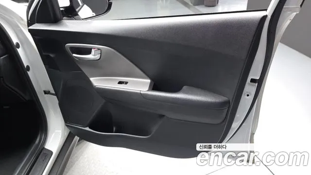 Kia Niro Niro Plus Earth — Фото автомобиля 24