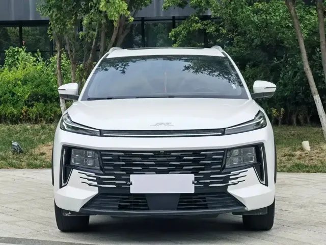 JAC Motors JAC QX PHEV — Фото автомобиля 2