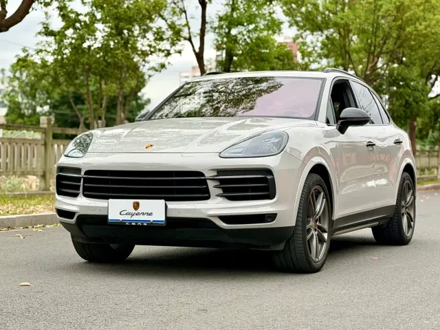Фотография автомобиля — Porsche Cayenne