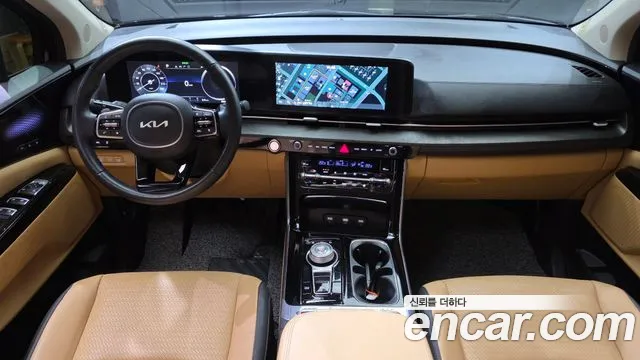 Kia Carnival Generation 4 — Фото автомобиля 10
