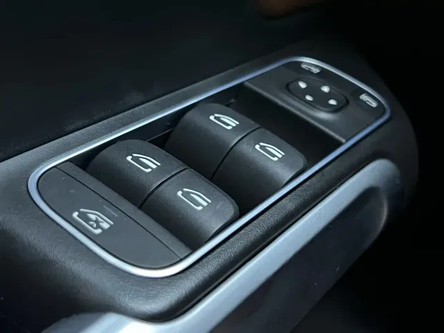 Mercedes-Benz GLB-Class — Фото автомобиля 14