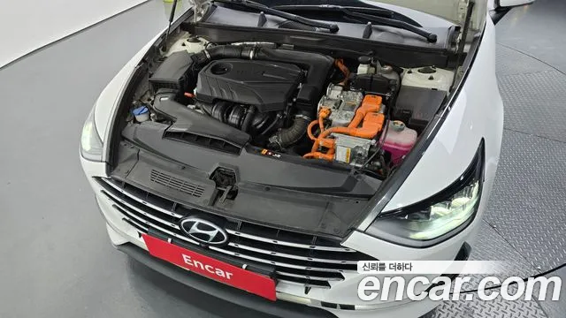 Hyundai Sonata — Фото автомобиля 5