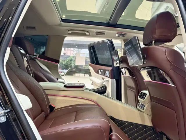 Mercedes-Benz Maybach GLS 2021 GLS 600 4MATIC Etiquette Edition — Фото автомобиля 10