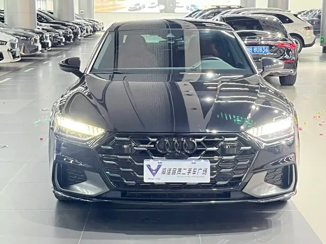 Audi A7L — Фото автомобиля 2