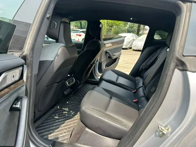 Nezha Auto Nezha S 2022 Model Pure Electric 715km RWD Grand Edition — Фото автомобиля 11