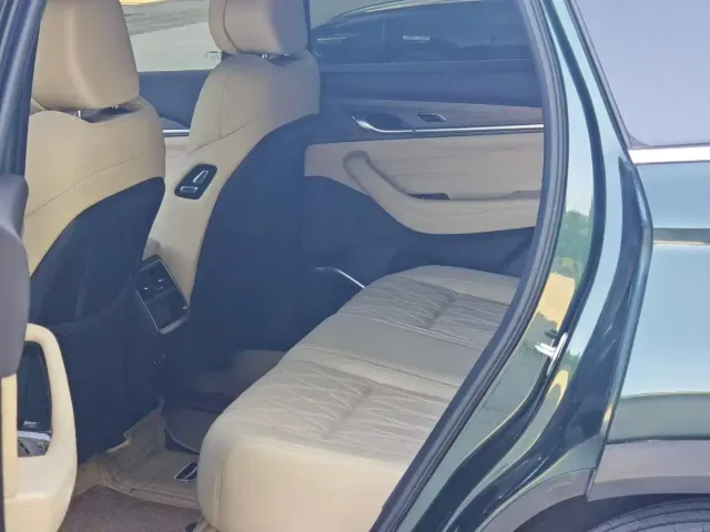 Geely Xingyue L — Фото автомобиля 6