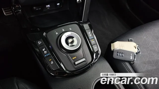 Kia Seltos — Фото автомобиля 12