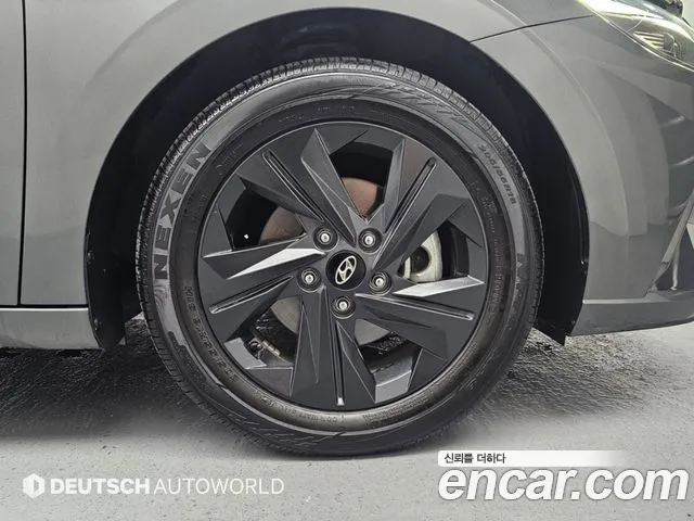 Hyundai Avante CN7 — Фото автомобиля 5