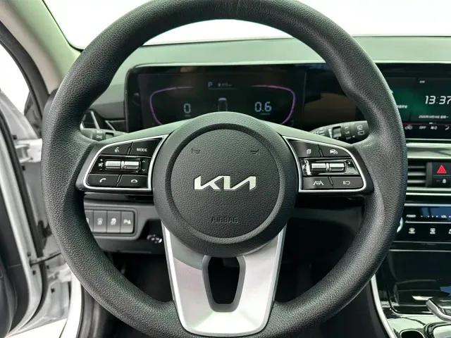 Kia Seltos — Фото автомобиля 16