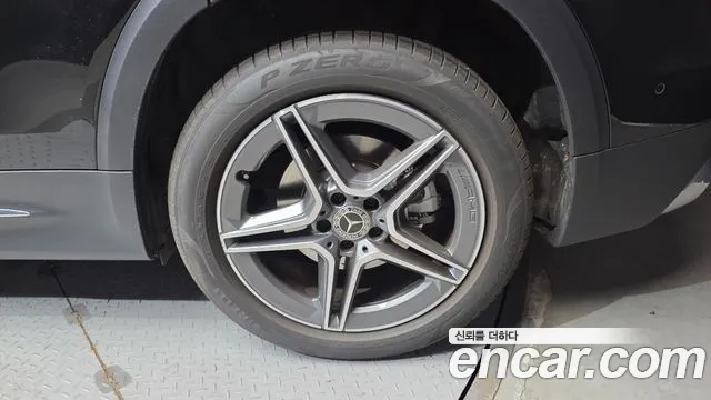 Mercedes-Benz GLB-Class — Фото автомобиля 19