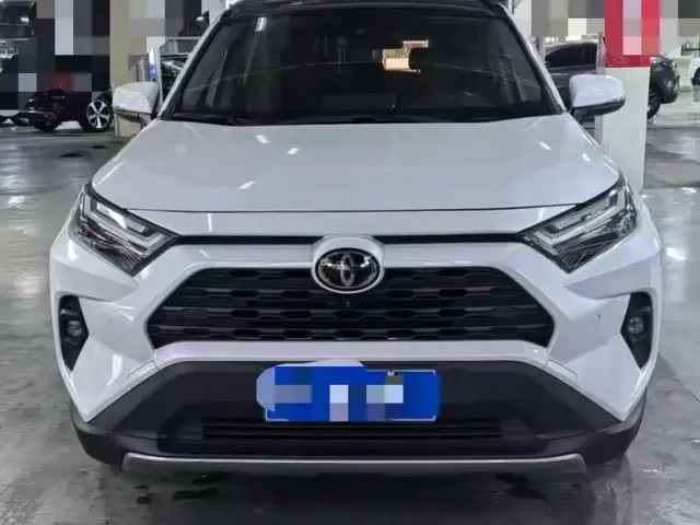 Toyota RAV4 — Фото автомобиля 2