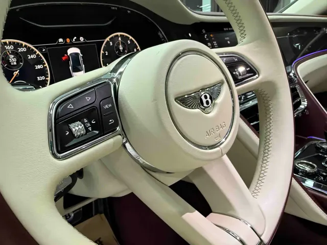 Bentley Flying Spur — Фото автомобиля 14