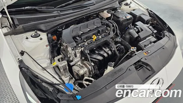 Hyundai Avante CN7 — Фото автомобиля 6