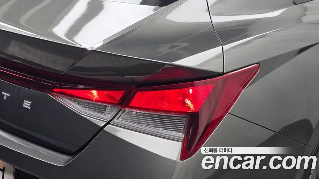 Hyundai Avante CN7 — Фото автомобиля 8