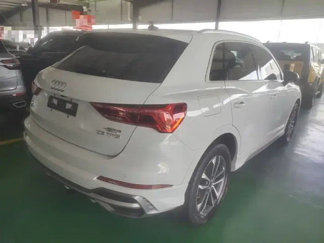Audi Q3 — Фото автомобиля 6
