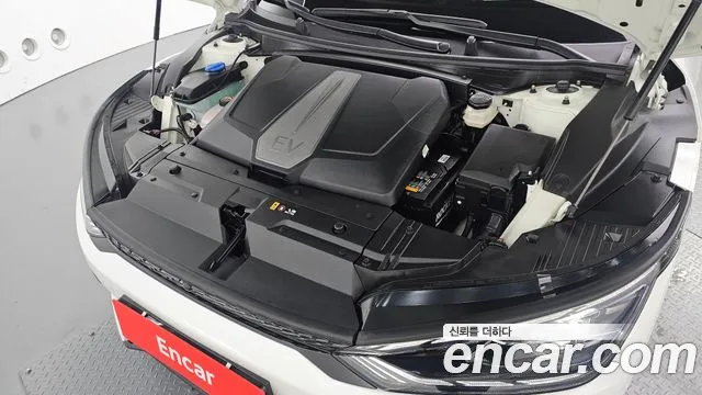 Kia EV6 — Фото автомобиля 5