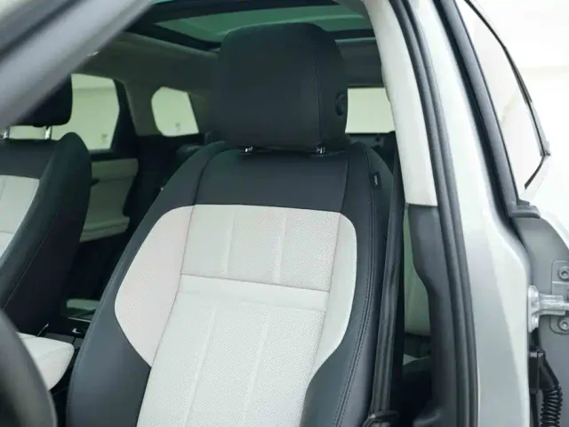 Land Rover Range Rover Evoque — Фото автомобиля 12