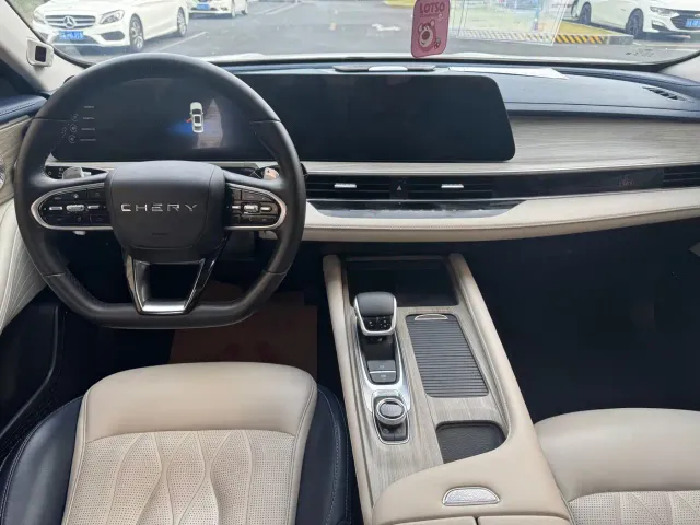 Chery Arrizo 8 — Фото автомобиля 5
