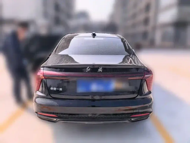 Hongqi H5 — Фото автомобиля 3