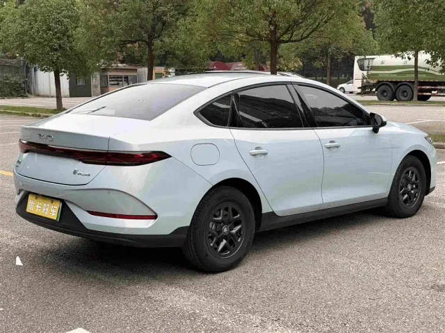 BYD Qin PLUS — Фото автомобиля 5