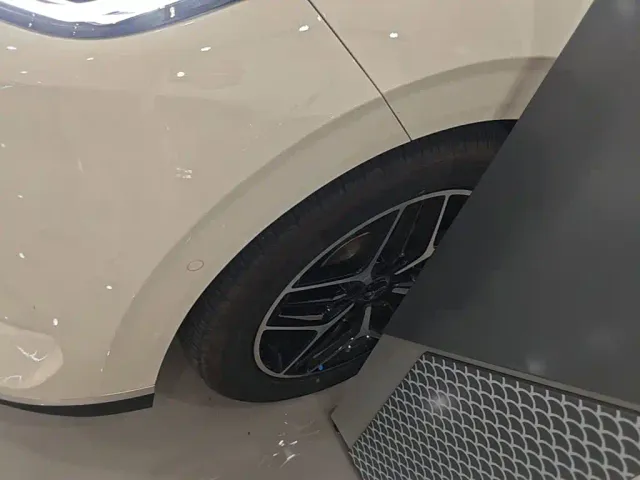BYD Seal 06 — Фото автомобиля 22
