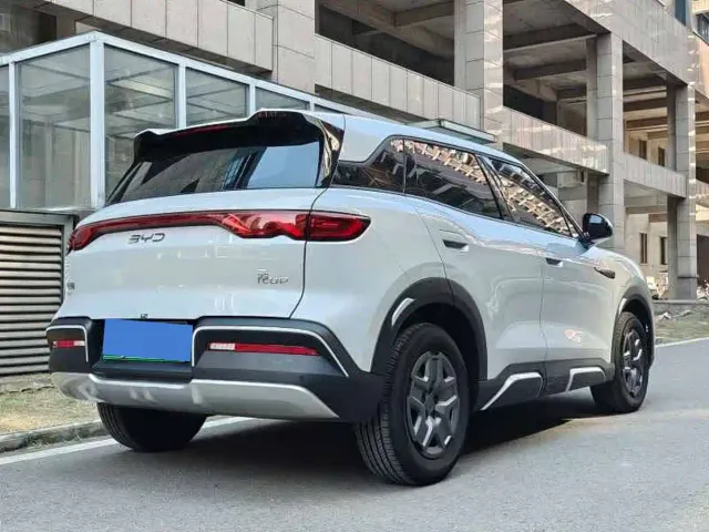 BYD Yuan UP — Фото автомобиля 5