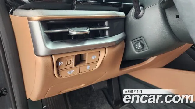 Hyundai Grandeur Grandeur (GN7) 3.5 Бензин 4WD — Фото автомобиля 14