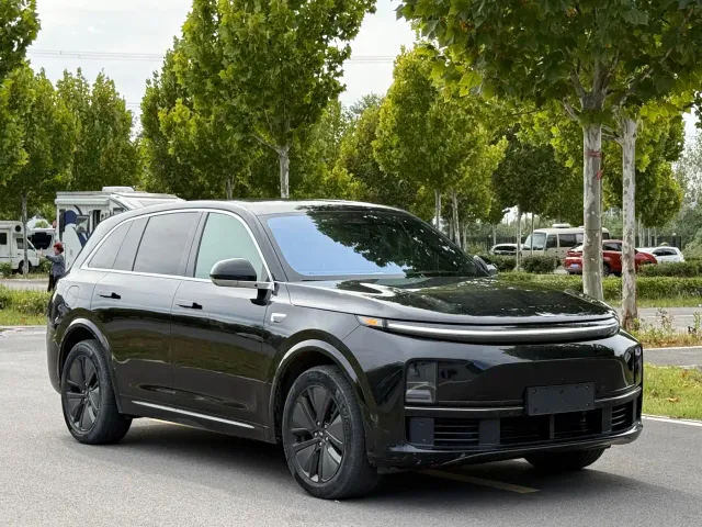 Li Auto L7 — Фото автомобиля 3