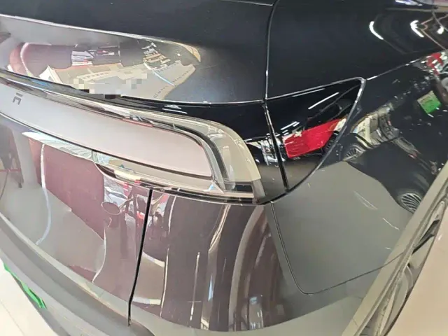 Tesla Model Y — Фото автомобиля 7