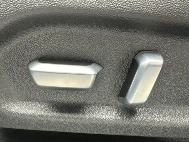Wuling Asta — Фото автомобиля 12
