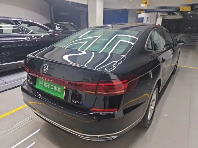 Volkswagen Passat — Фото автомобиля 6