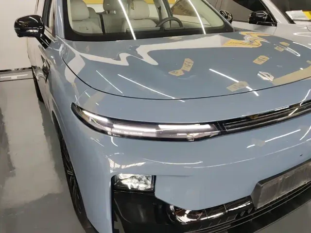 Leapmotor B10 — Фото автомобиля 3