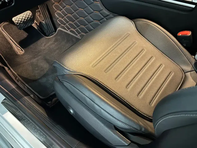 Mercedes-Benz C-Class — Фото автомобиля 23