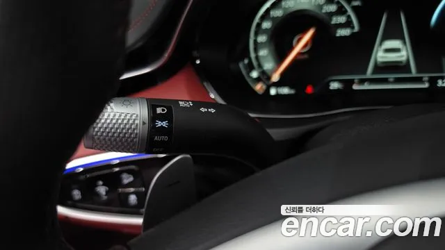 Genesis GV70 — Фото автомобиля 26