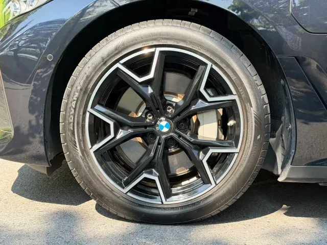 BMW i3 — Фото автомобиля 17