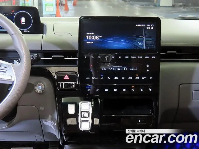 Hyundai Staria Staria 4WD Lounge 9 мест — Фото автомобиля 12