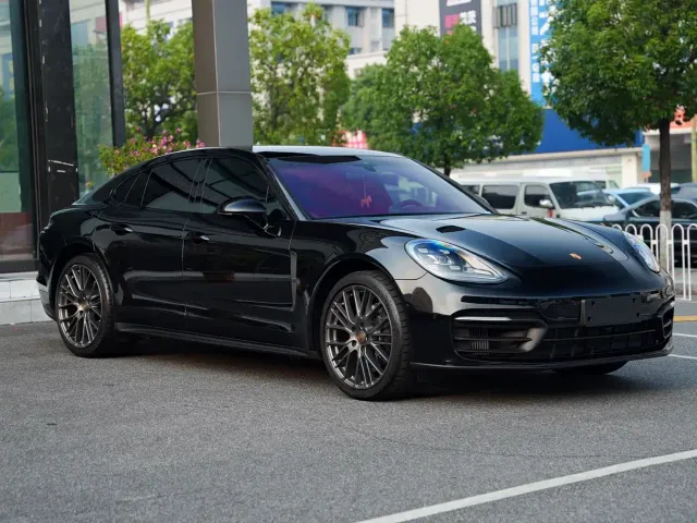 Porsche Panamera — Фото автомобиля 3