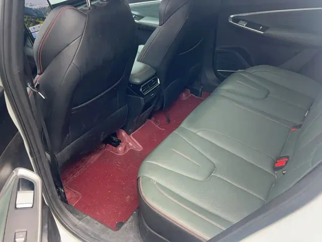 Geely Boyue — Фото автомобиля 20